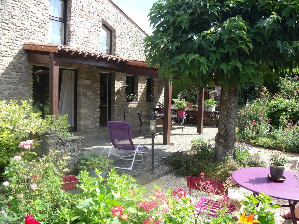 L' Esterlanges Suite Famille 2 Chambres 4 Personnes Proche Puydufou Saint-Vincent-Sterlanges 外观 照片