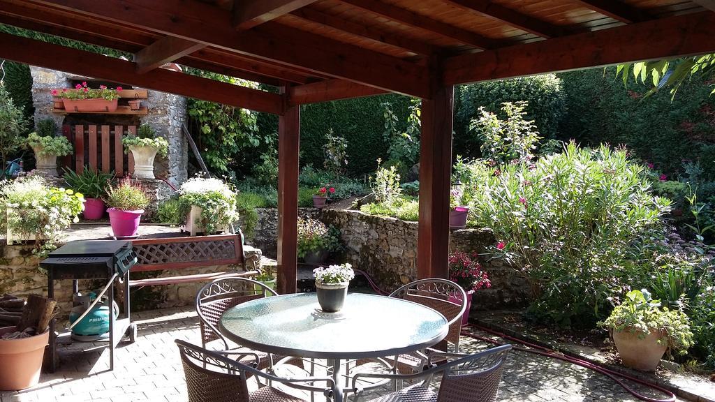 L' Esterlanges Suite Famille 2 Chambres 4 Personnes Proche Puydufou Saint-Vincent-Sterlanges 外观 照片