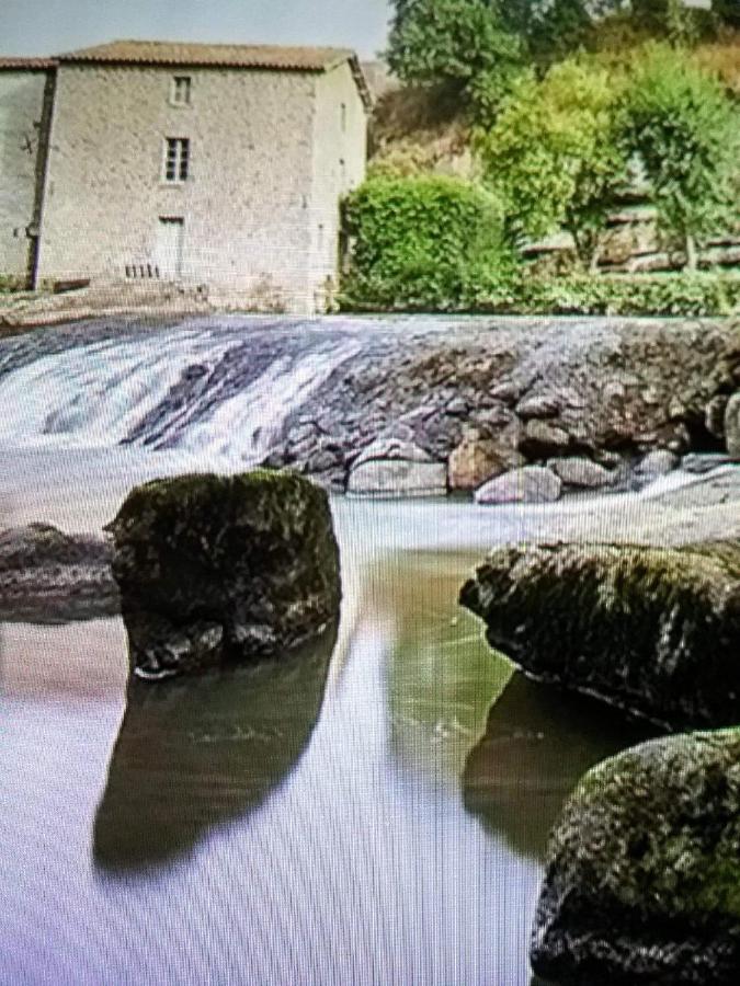 L' Esterlanges Suite Famille 2 Chambres 4 Personnes Proche Puydufou Saint-Vincent-Sterlanges 外观 照片